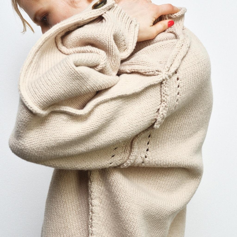 NWT Zara Beige Knit Women's Sweater - Classic Cozy Pullover